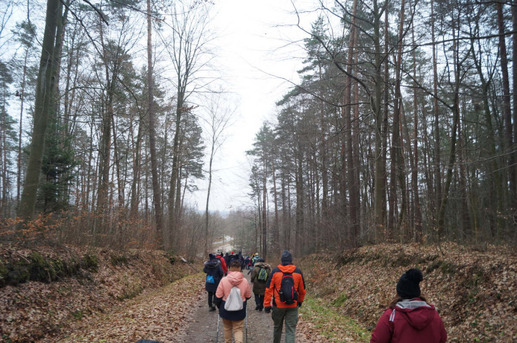 Zimowy Rajd Pieszy z Mikołajem