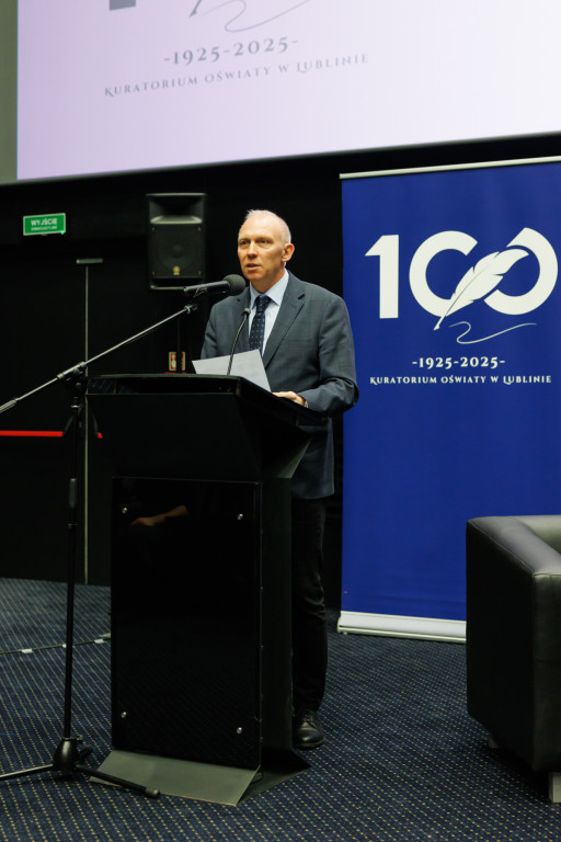 Konferencja o ochronie dzieci i młodzieży