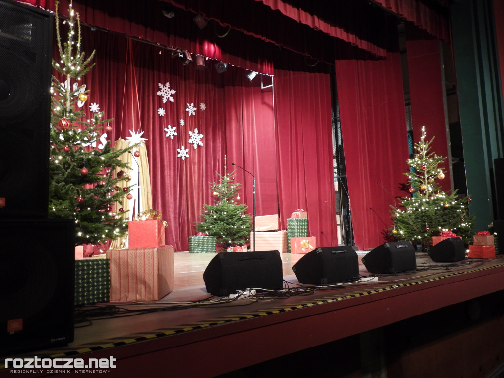 Jubileuszowy Spektakl Świąteczny „Saving Christmas”