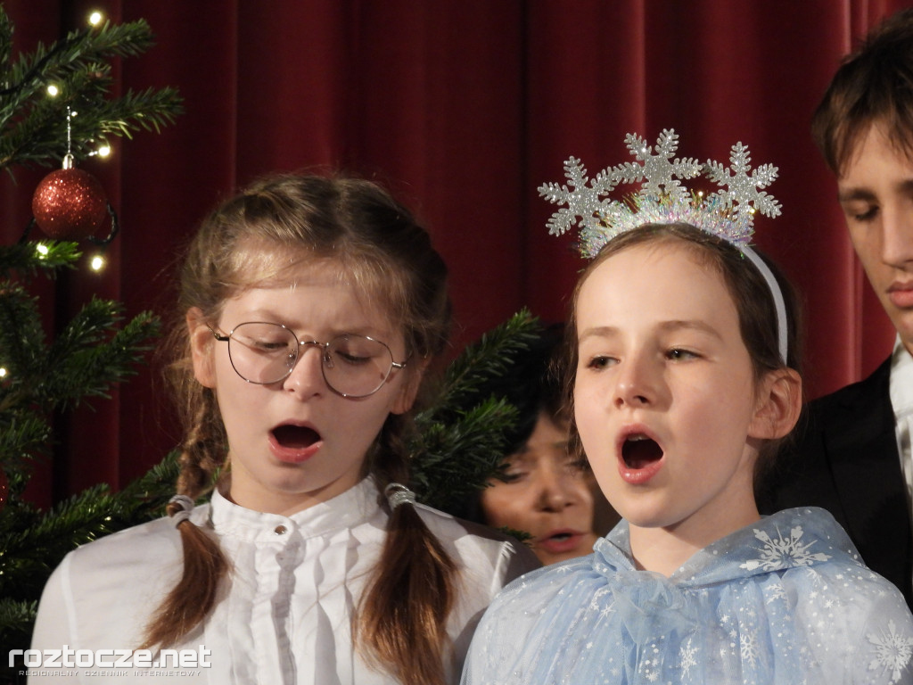 Jubileuszowy Spektakl Świąteczny „Saving Christmas”