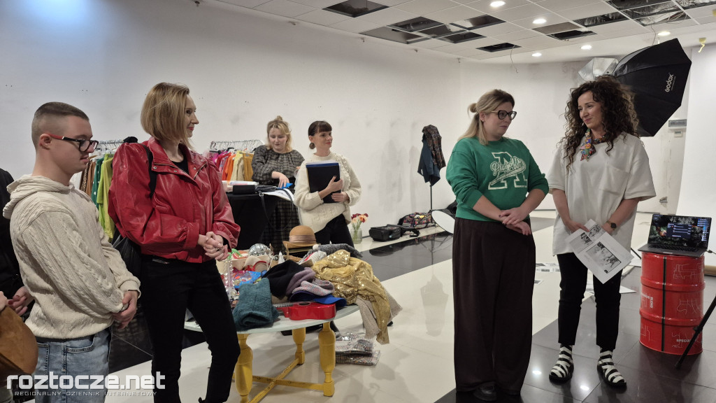 Kalendarz dla Tomka od Tworzywo Nie Sztuczne