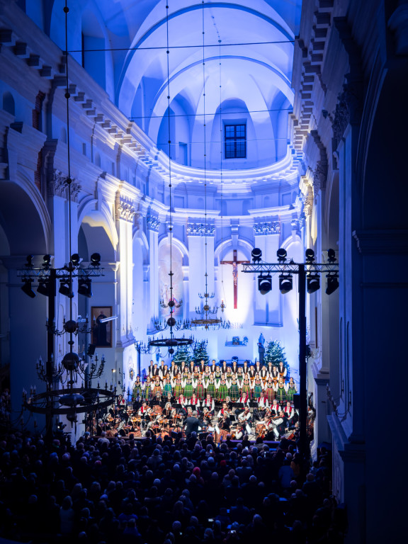 Mazowsze z koncertem kolęd u oo. Franciszkanów