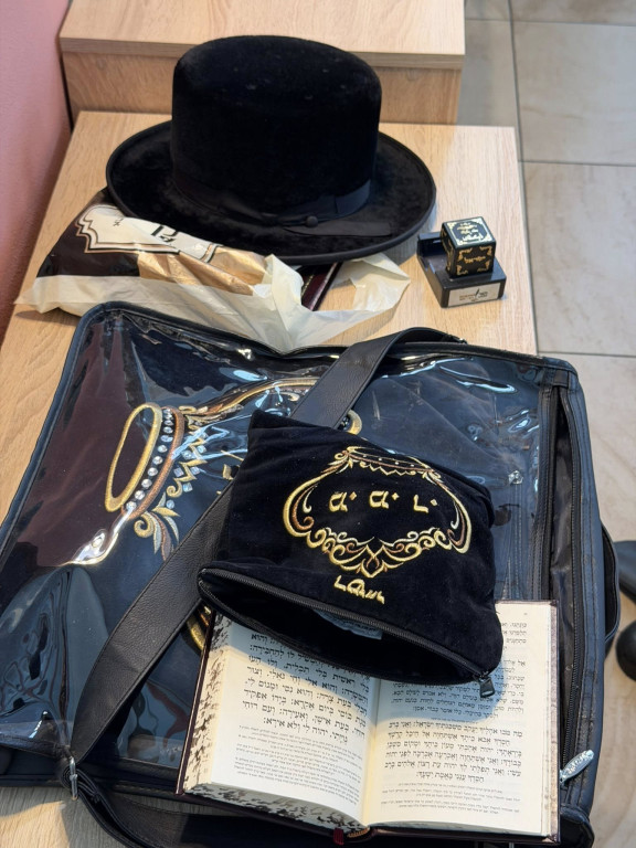 Pielgrzymka do grobu cadyka w Cieszanowie