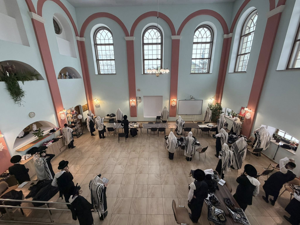 Pielgrzymka do grobu cadyka w Cieszanowie