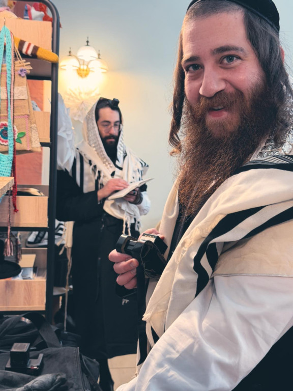 Pielgrzymka do grobu cadyka w Cieszanowie