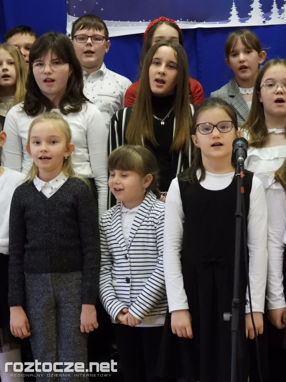 XV Gminny Przegląd Kolęd i Pastorałek w Łabuniach