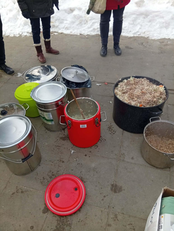 WTZ z Zamościa gotuje bezdomnym zwierzętom