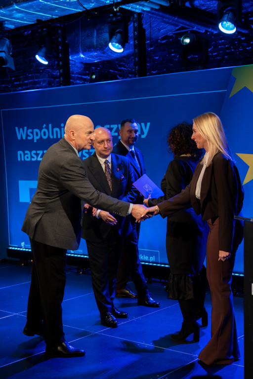 36 mln zł na edukację i inicjatywy społeczne