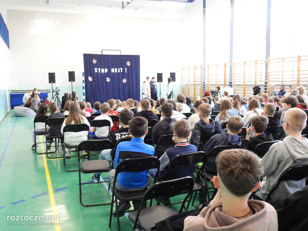 Szkoła Podstawowa w Wysokiem mówi STOP HEJT