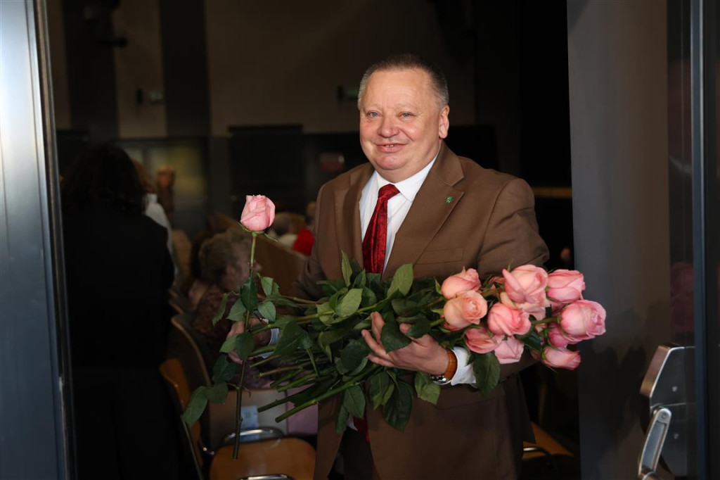 Dzień Kobiet w Tomaszowskim Domu Kultury