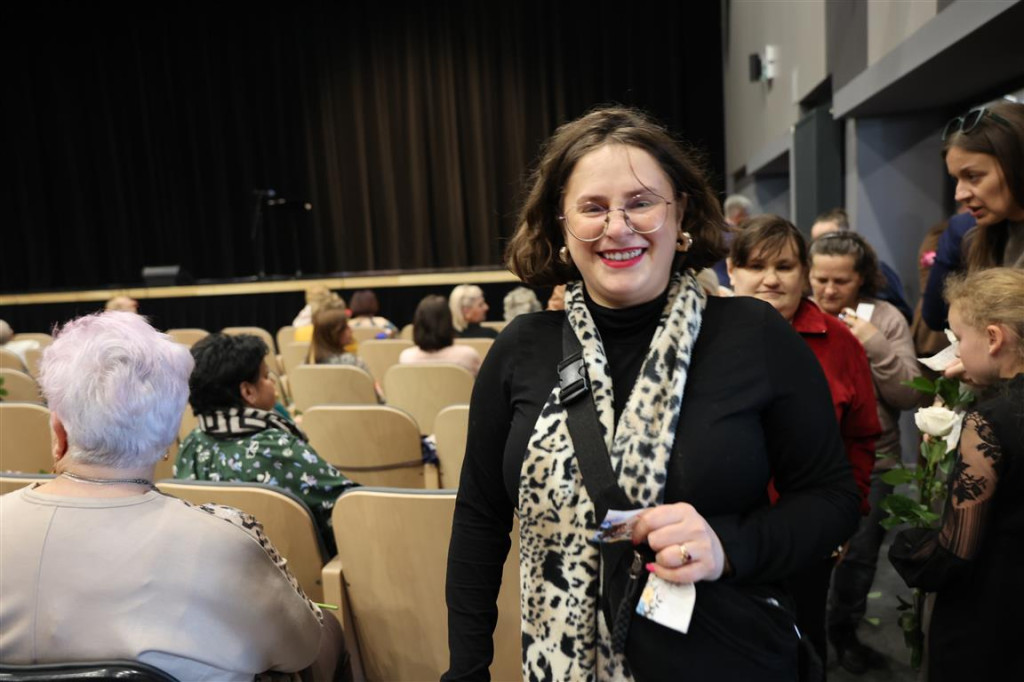 Dzień Kobiet w Tomaszowskim Domu Kultury