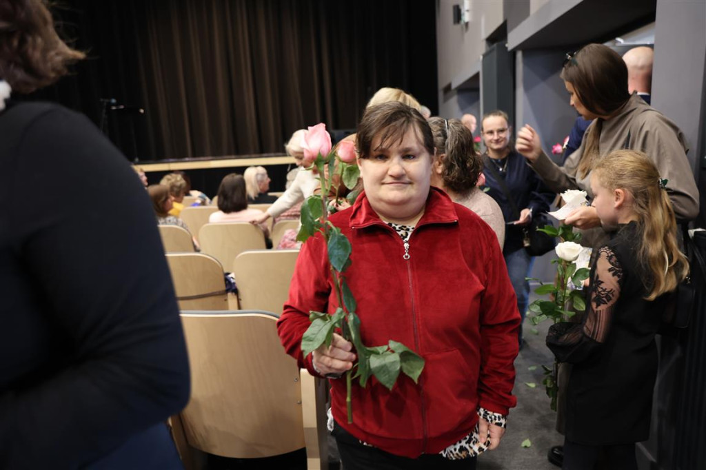 Dzień Kobiet w Tomaszowskim Domu Kultury