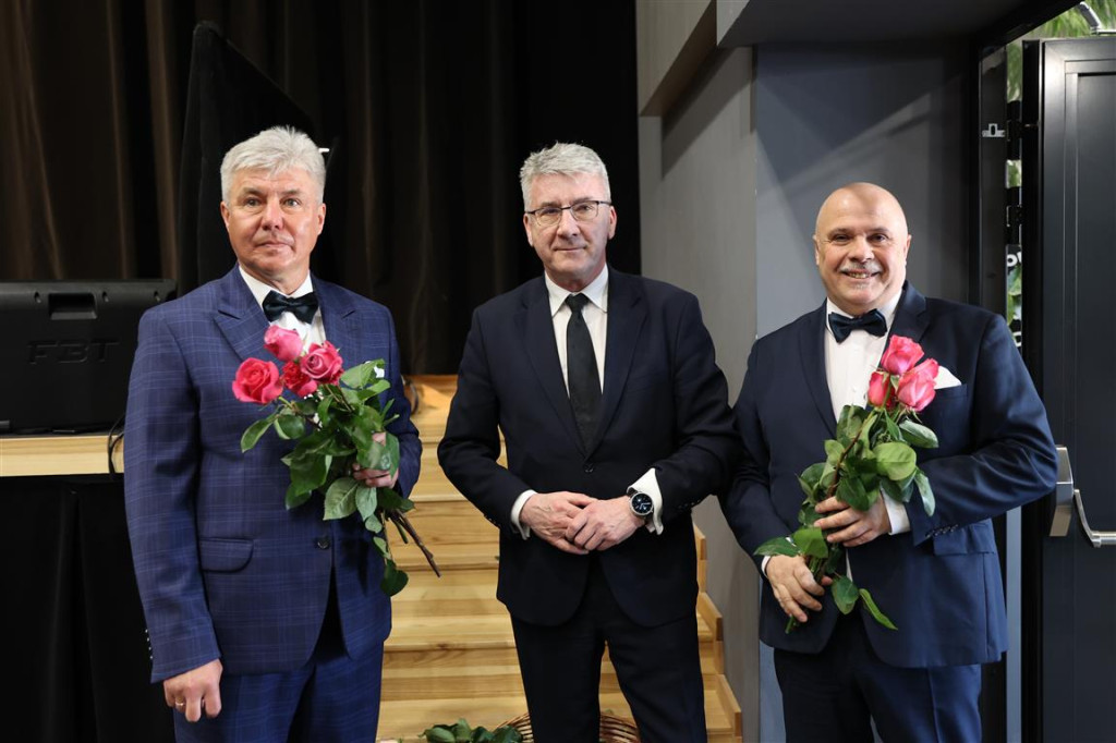 Dzień Kobiet w Tomaszowskim Domu Kultury