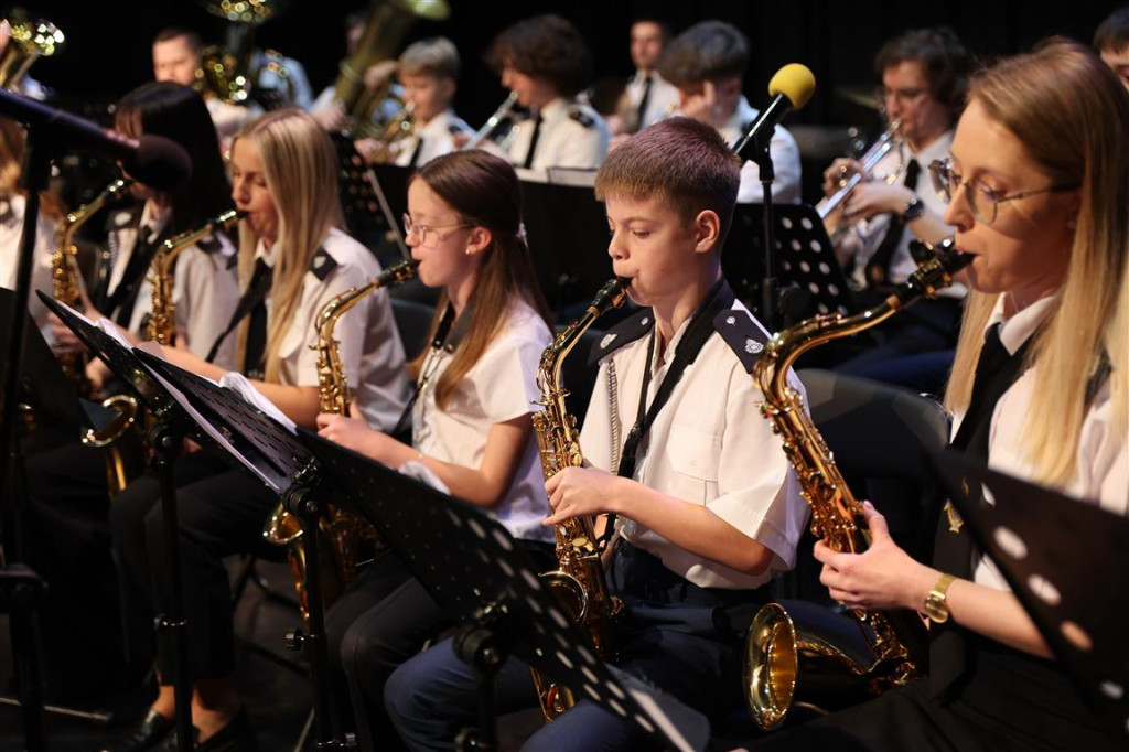 Dzień Kobiet w Tomaszowskim Domu Kultury