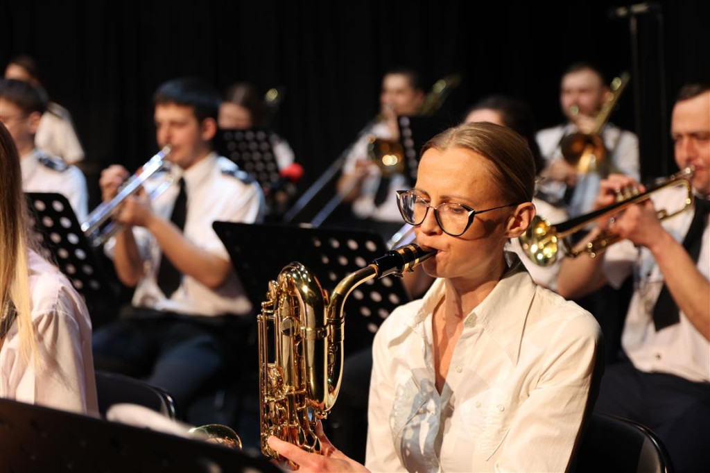 Dzień Kobiet w Tomaszowskim Domu Kultury