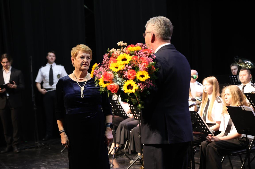 Dzień Kobiet w Tomaszowskim Domu Kultury