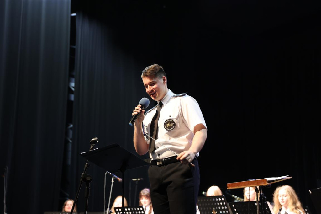 Dzień Kobiet w Tomaszowskim Domu Kultury