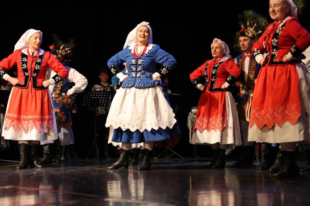 Dzień Kobiet w Tomaszowskim Domu Kultury