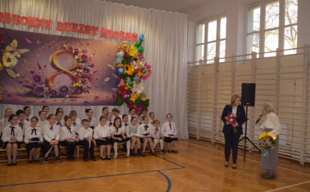 Muzyczny Bukiet Życzeń w SP 7 w Zamościu