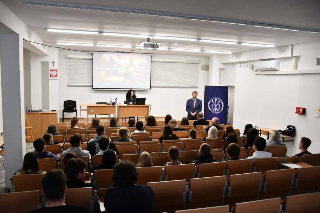 Światowy Dzień Czytania Tolkiena