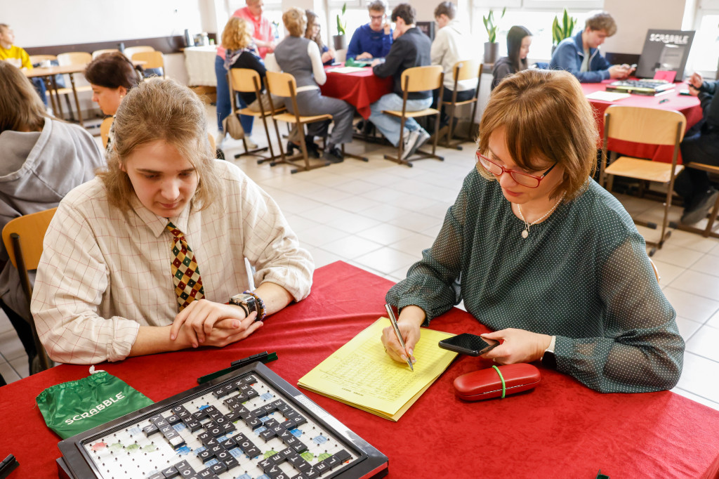 XV edycja Turnieju Scrabble Challenge II LO
