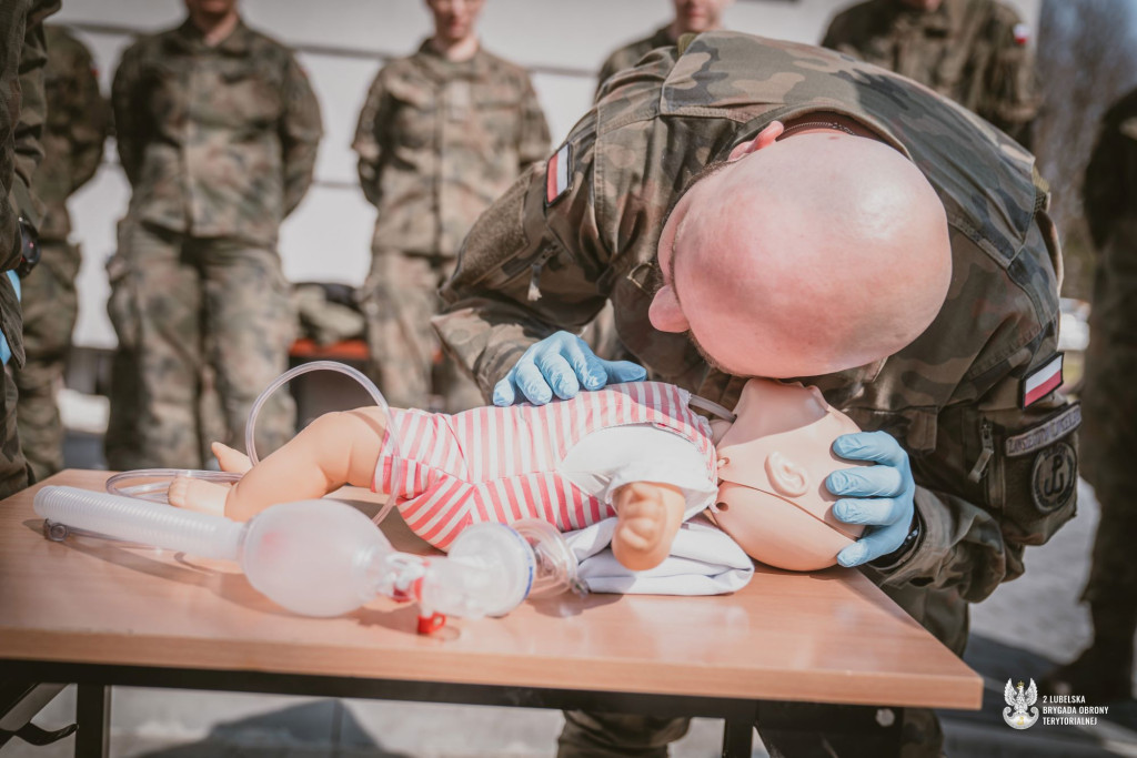 Żołnierze 2 LBOT na kursie KPP