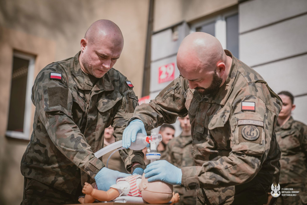 Żołnierze 2 LBOT na kursie KPP