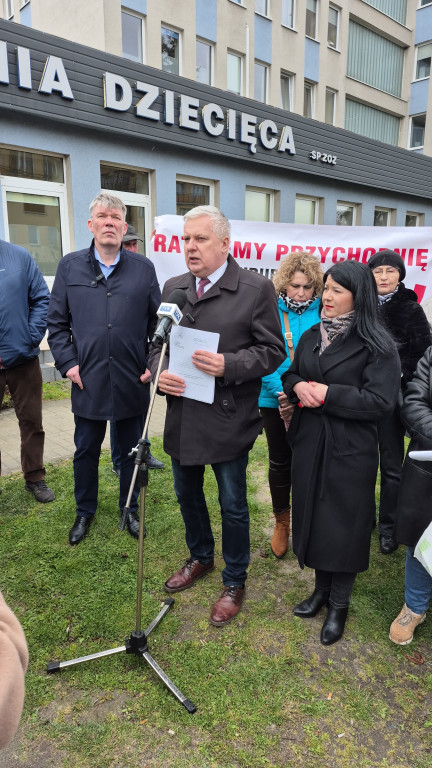 Hrubieszów broni przychodni