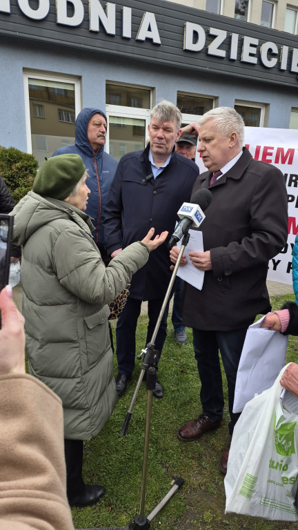 Hrubieszów broni przychodni