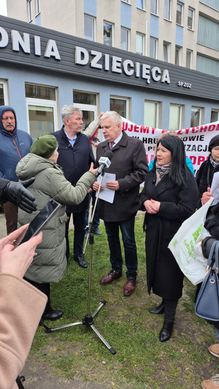 Hrubieszów broni przychodni