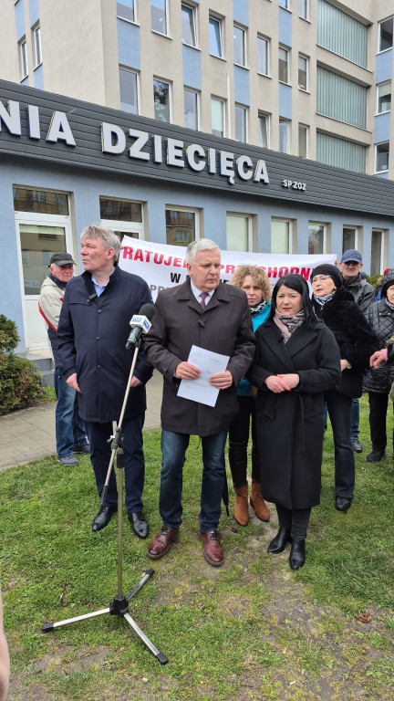 Hrubieszów broni przychodni