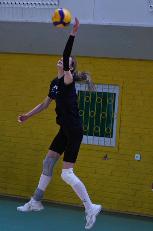 Charytatywny turniej siatkówki kobiet dla Tomka