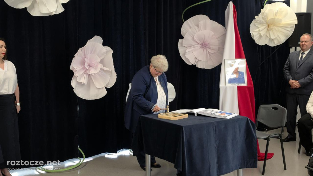 Zofia Kułakowska patronką szkoły Krok za krokiem