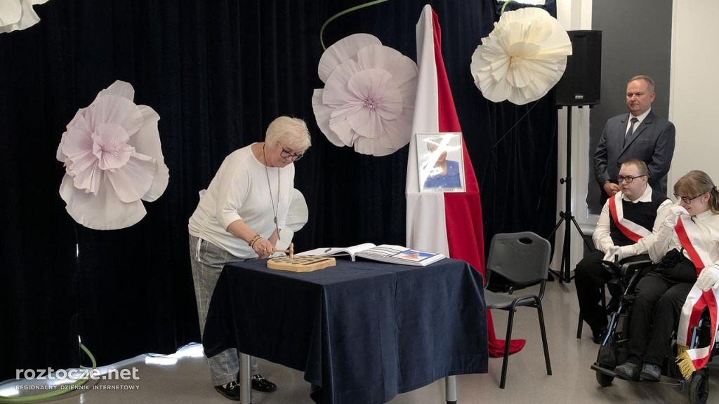 Zofia Kułakowska patronką szkoły Krok za krokiem