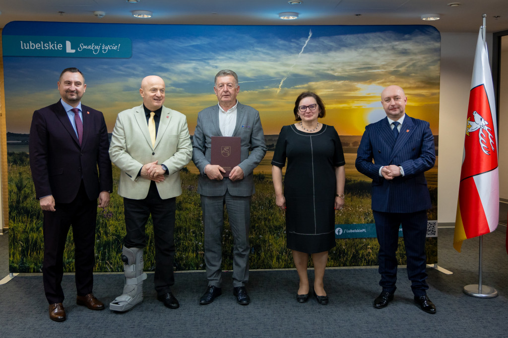 Dofinansowanie dla gmin na dojazd do gruntów rolnych