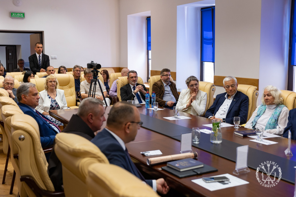 O Dzieciach Zamojszczyzny i doktorze Klukowskim
