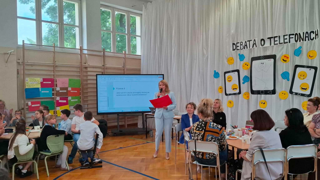 Debata o smartfonach w SP7 w Zamościu