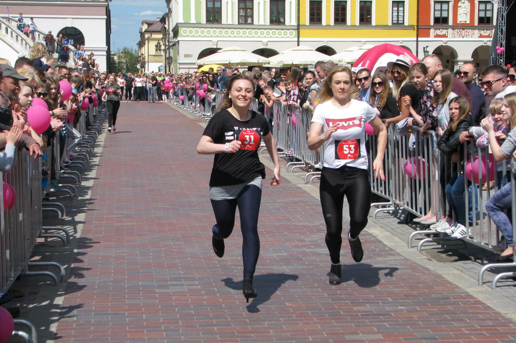 Zamość: II Bieg na obcasach na Rynku Wielkim [ZDJĘCIA]
