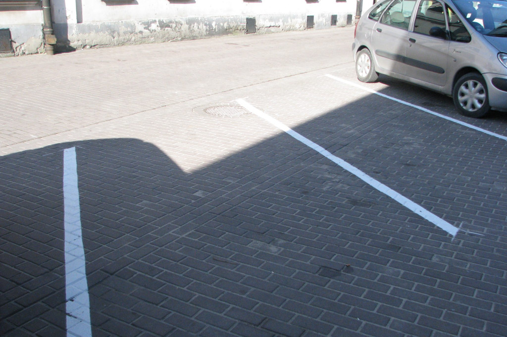 Zamość: Na Grodzkiej parkujemy teraz skośnie