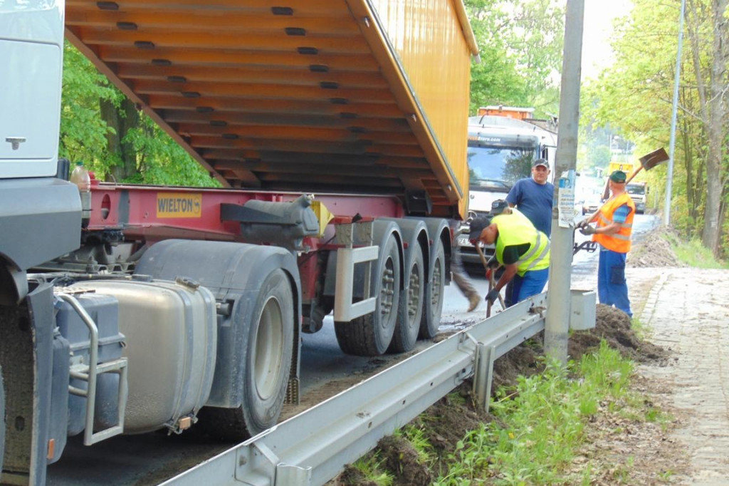 Krasnobród: Trwa przebudowa drogi Krasnobród-Jacnia [ZDJĘCIA]