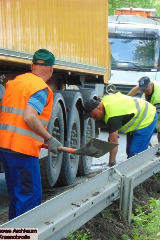 Krasnobród: Trwa przebudowa drogi Krasnobród-Jacnia [ZDJĘCIA]