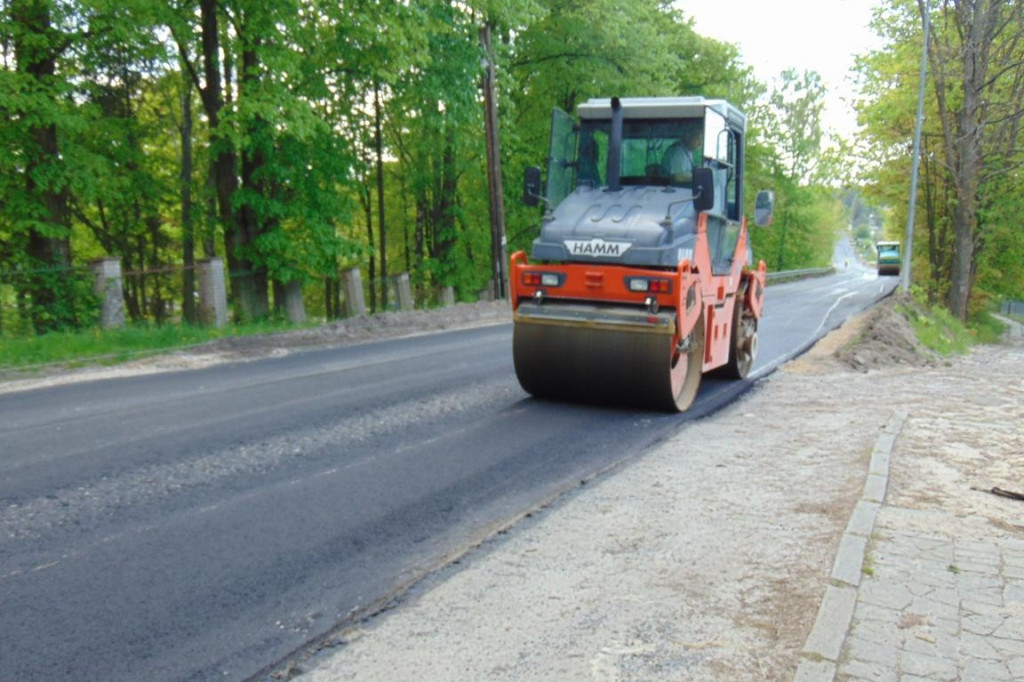 Krasnobród: Trwa przebudowa drogi Krasnobród-Jacnia [ZDJĘCIA]