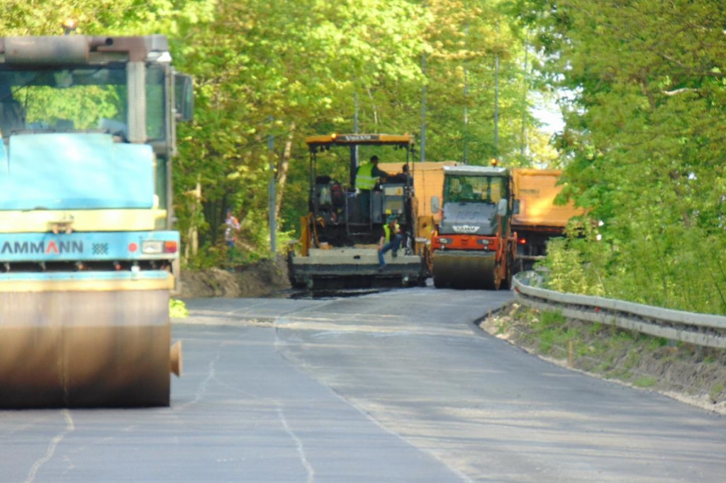 Krasnobród: Trwa przebudowa drogi Krasnobród-Jacnia [ZDJĘCIA]