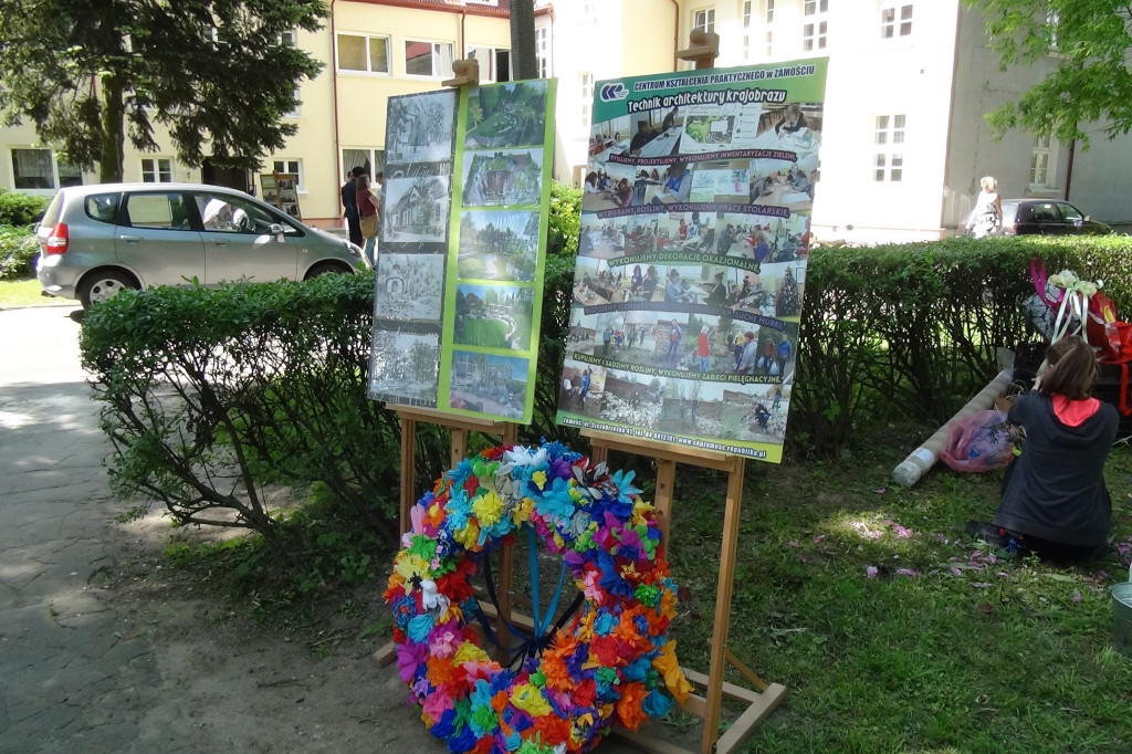 Zamość: Jarmark Zawodów w ZSP Nr 5 [ZDJĘCIA]