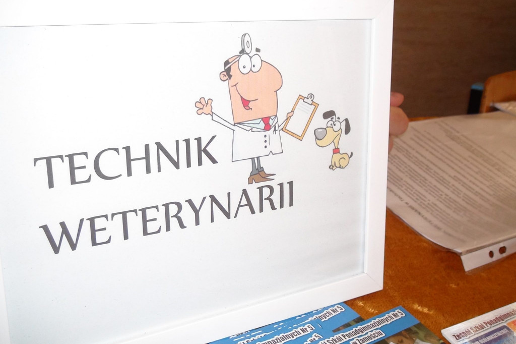 Zamość: Jarmark Zawodów w ZSP Nr 5 [ZDJĘCIA]