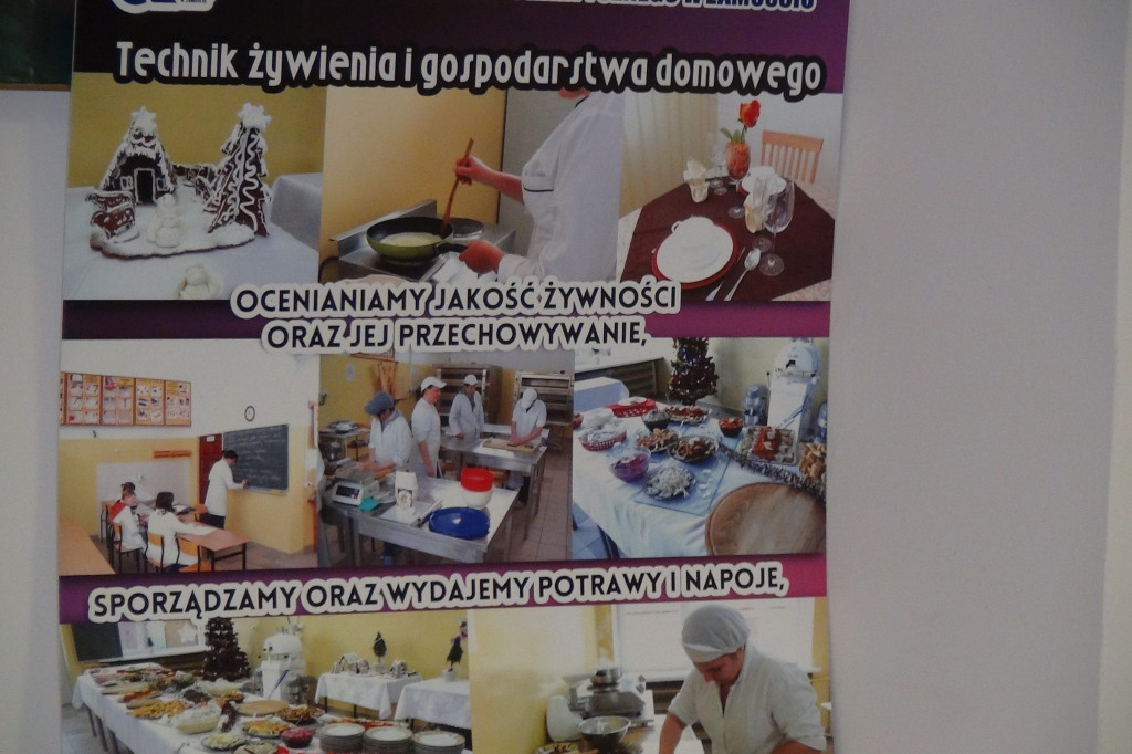Zamość: Jarmark Zawodów w ZSP Nr 5 [ZDJĘCIA]