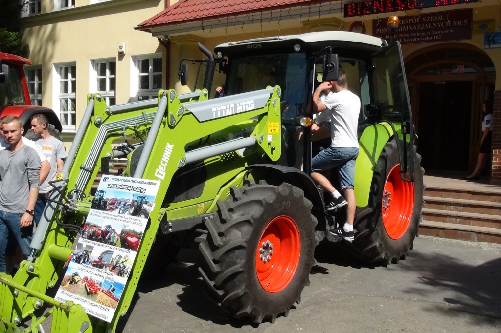 Zamość: Jarmark Zawodów w ZSP Nr 5 [ZDJĘCIA]