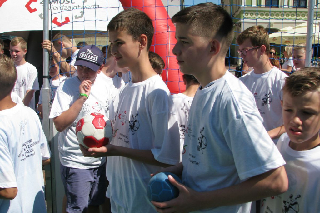 Zamość: Artur Siódmiak i Michał Jurecki zachęcali do gry w piłkę ręczną [ZDJĘCIA]