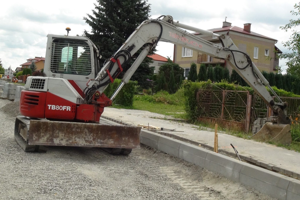 Gm. Zamość: Trwa przebudowa drogi w Kalinowicach [FOTO]