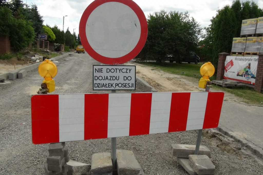 Gm. Zamość: Trwa przebudowa drogi w Kalinowicach [FOTO]